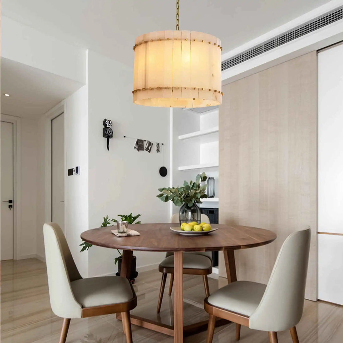 Choosing the Perfect Pendant Lighting for Modern Interiors