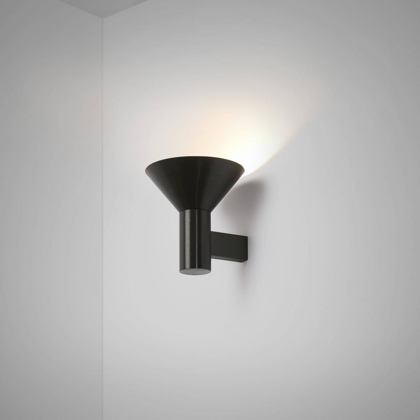 Torres Alabaster Wall lamp-Wall Sconces-Manorlights
