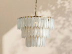 Verna Chandelier-Manorlights
