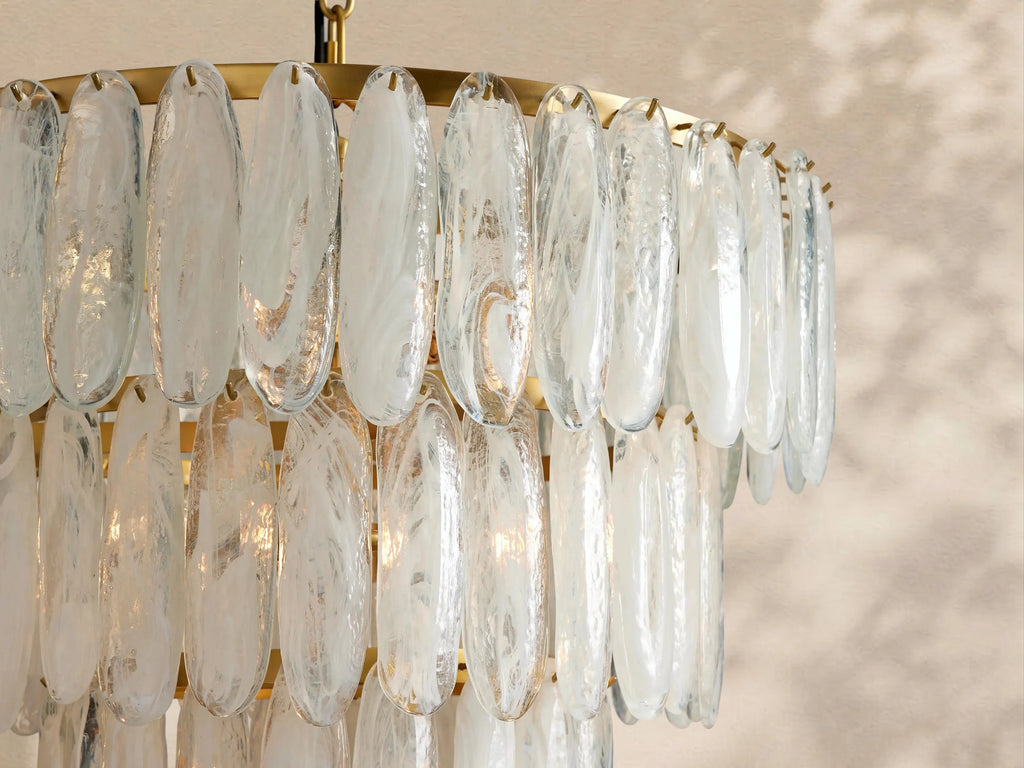 Verna Chandelier-Manorlights