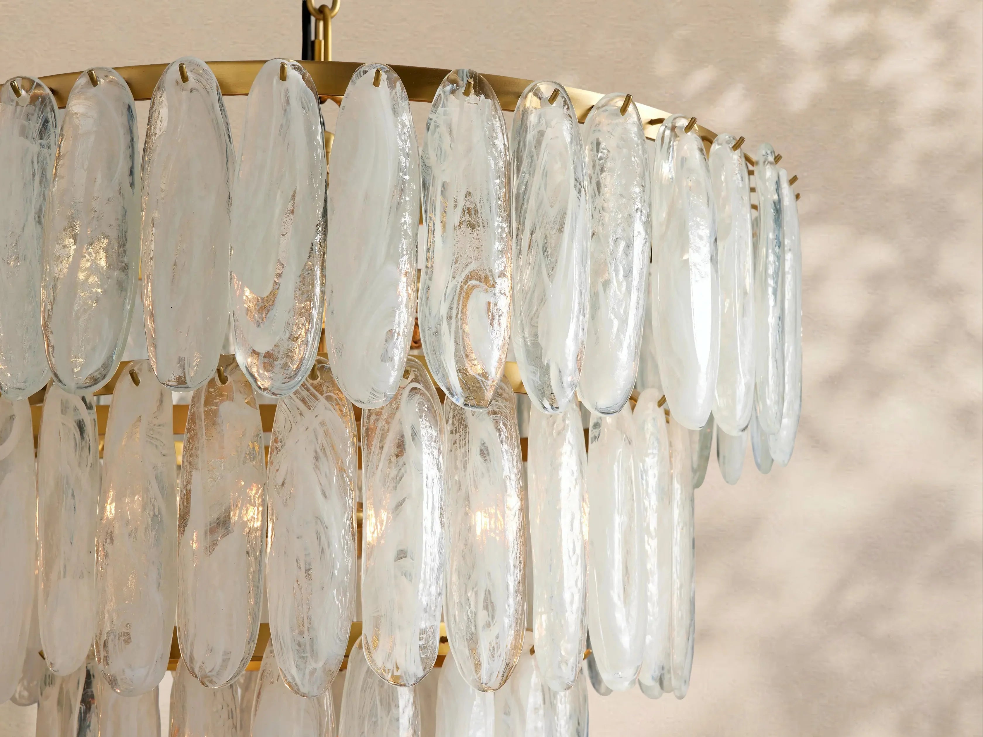 Verna Chandelier-Manorlights