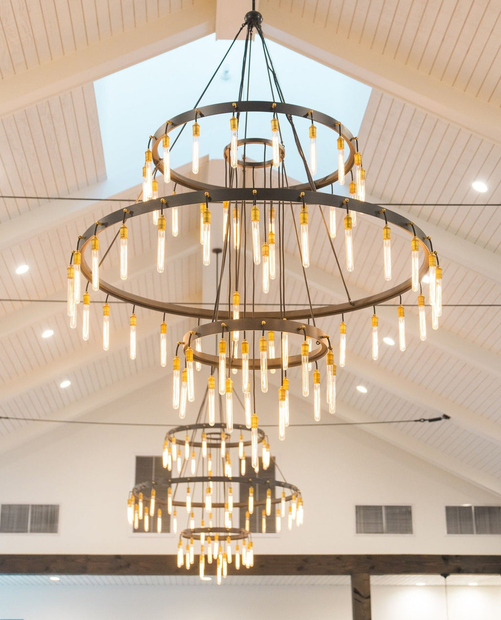 Retro-Inspired Metal Pendant Light Chandelier for Living Room/Bedroom/Staircase/Villa-Manorlights
