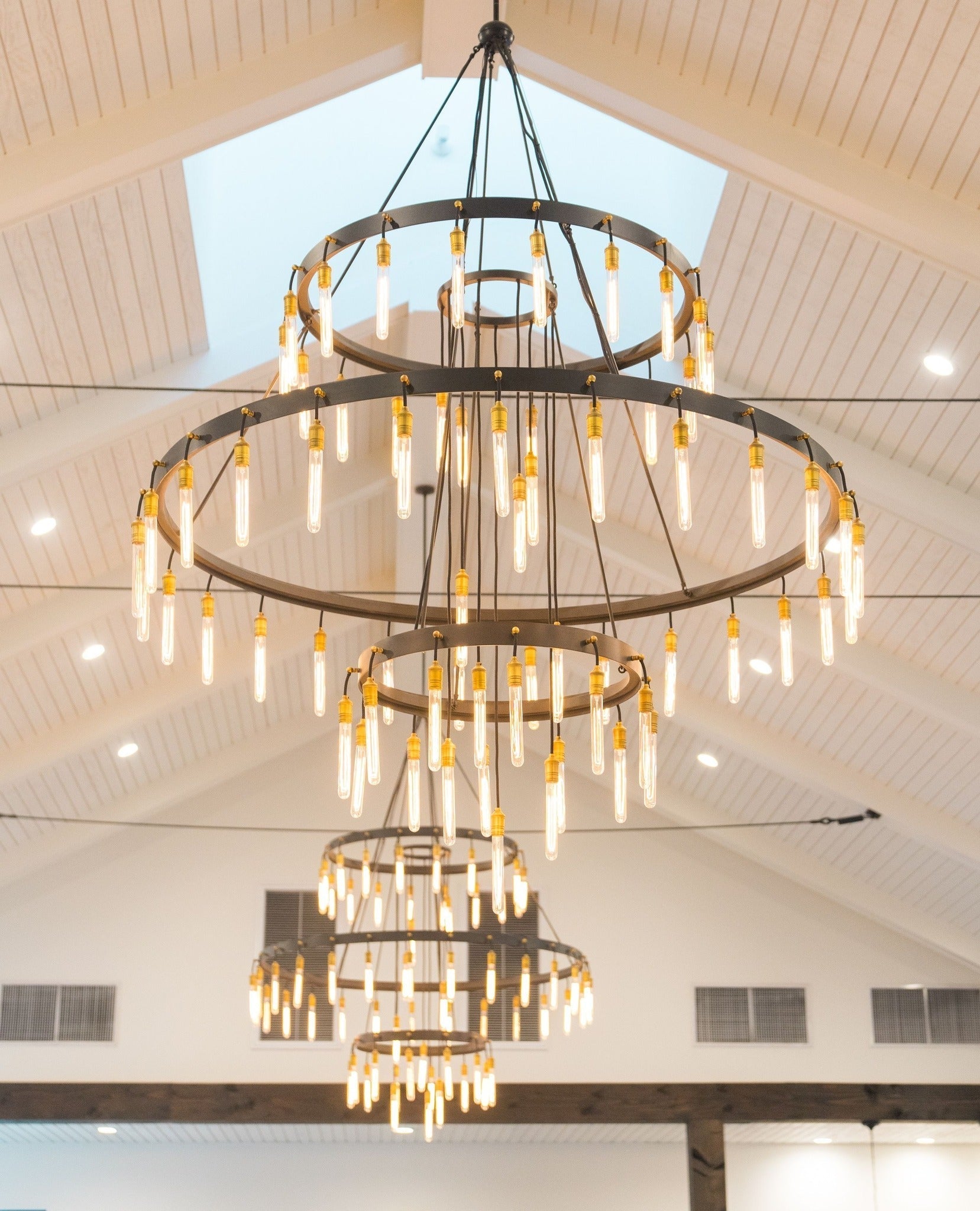 Retro-Inspired Metal Pendant Light Chandelier for Living Room/Bedroom/Staircase/Villa-Manorlights