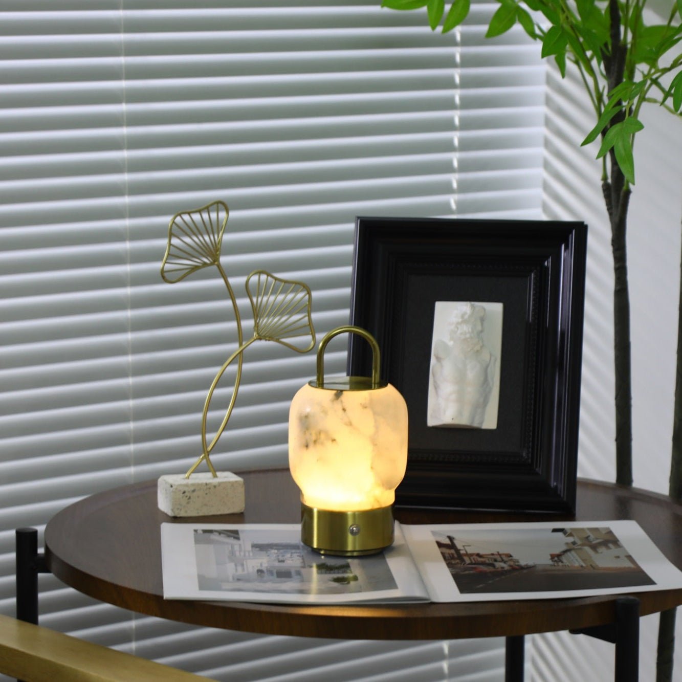 Alabaster Portable Rechargeable Table Lamp - Vakkerlight