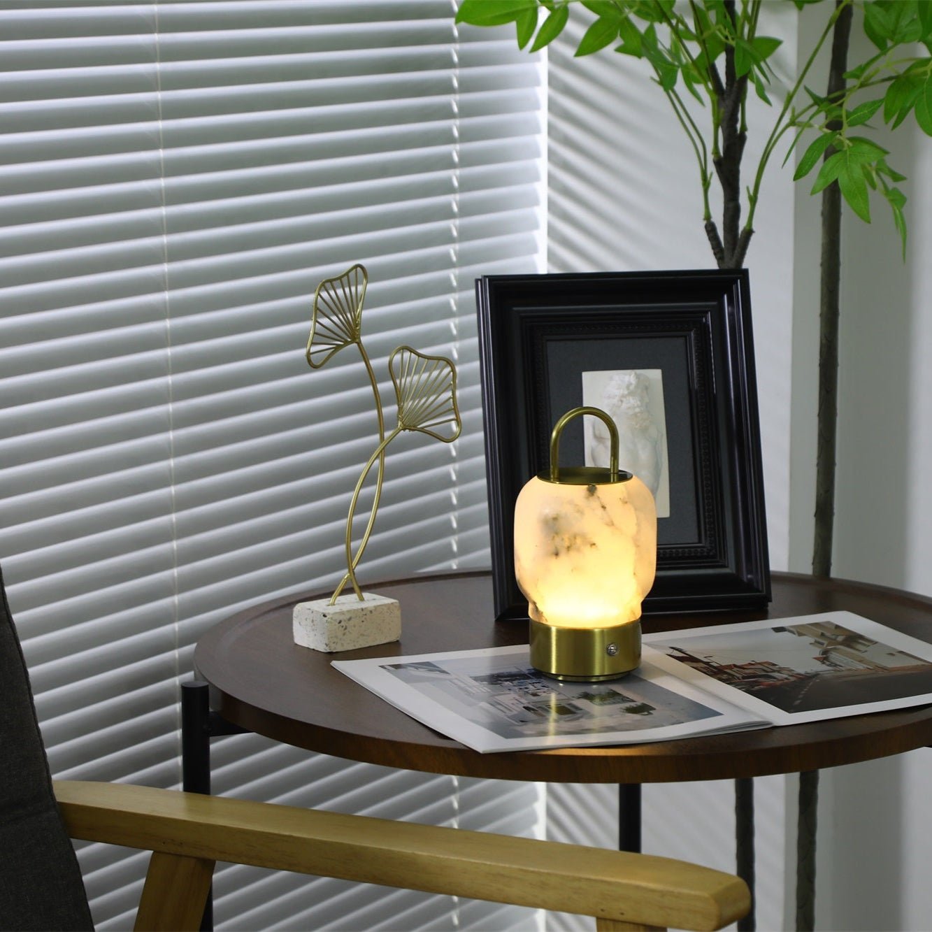 Alabaster Portable Rechargeable Table Lamp - Vakkerlight