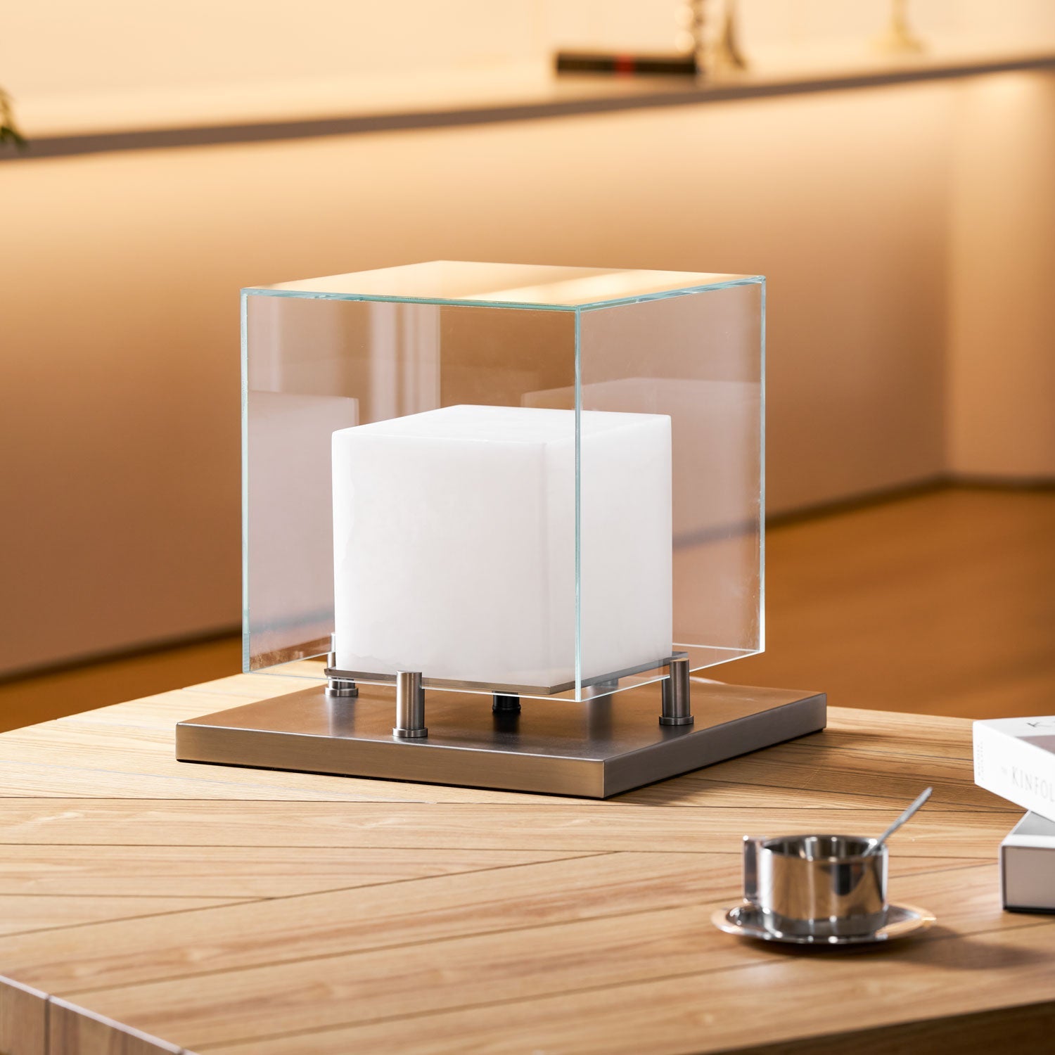 Arqra Alabaster Table Lamp - Vakkerlight