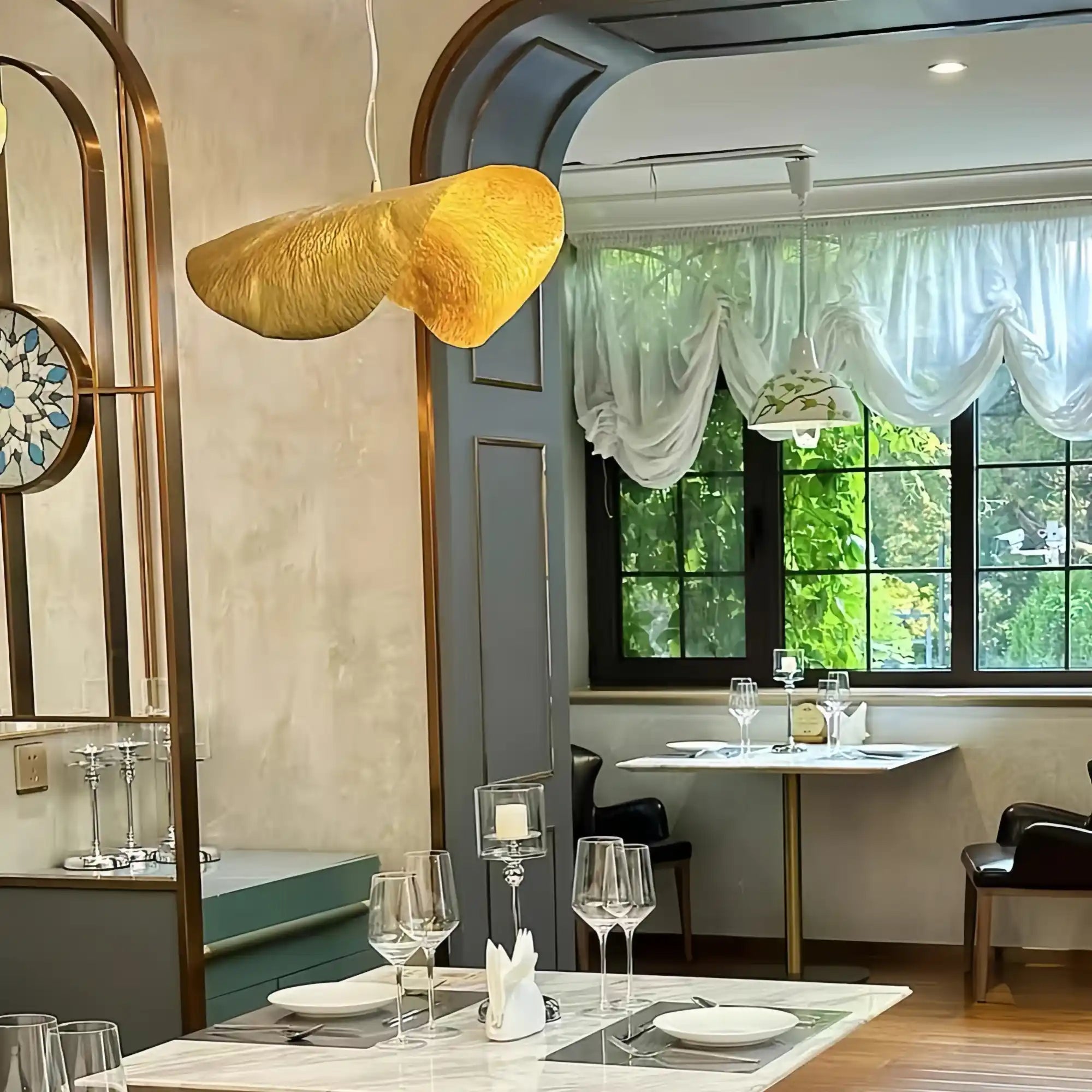 Postmodern Withered Leaf Parlor Pendant Lighting Fixture in Brass-Manorlights