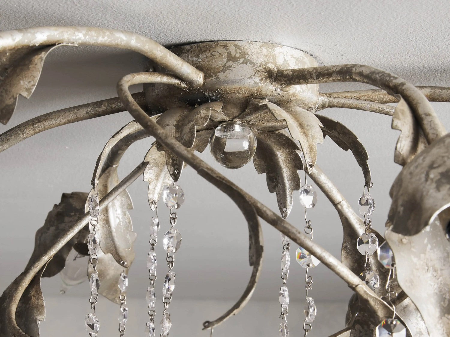 Uma Flushmount-Chandelier-Manorlights