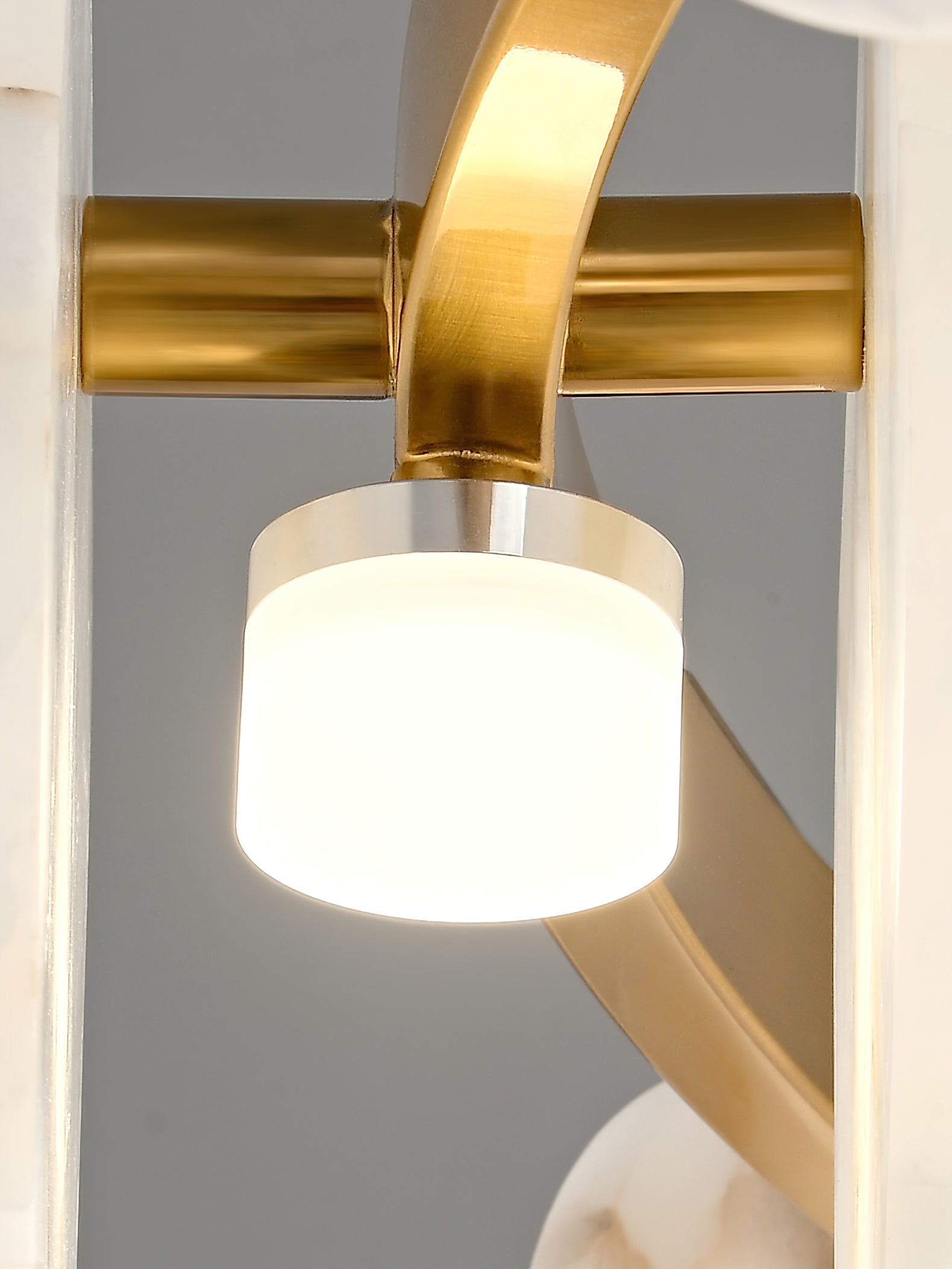 Austen Alabaster Chandelier - 6 heads D 60cm x H 15cm / ∅ 23.6″ x H 5.9″Brass＆WhiteManorlights