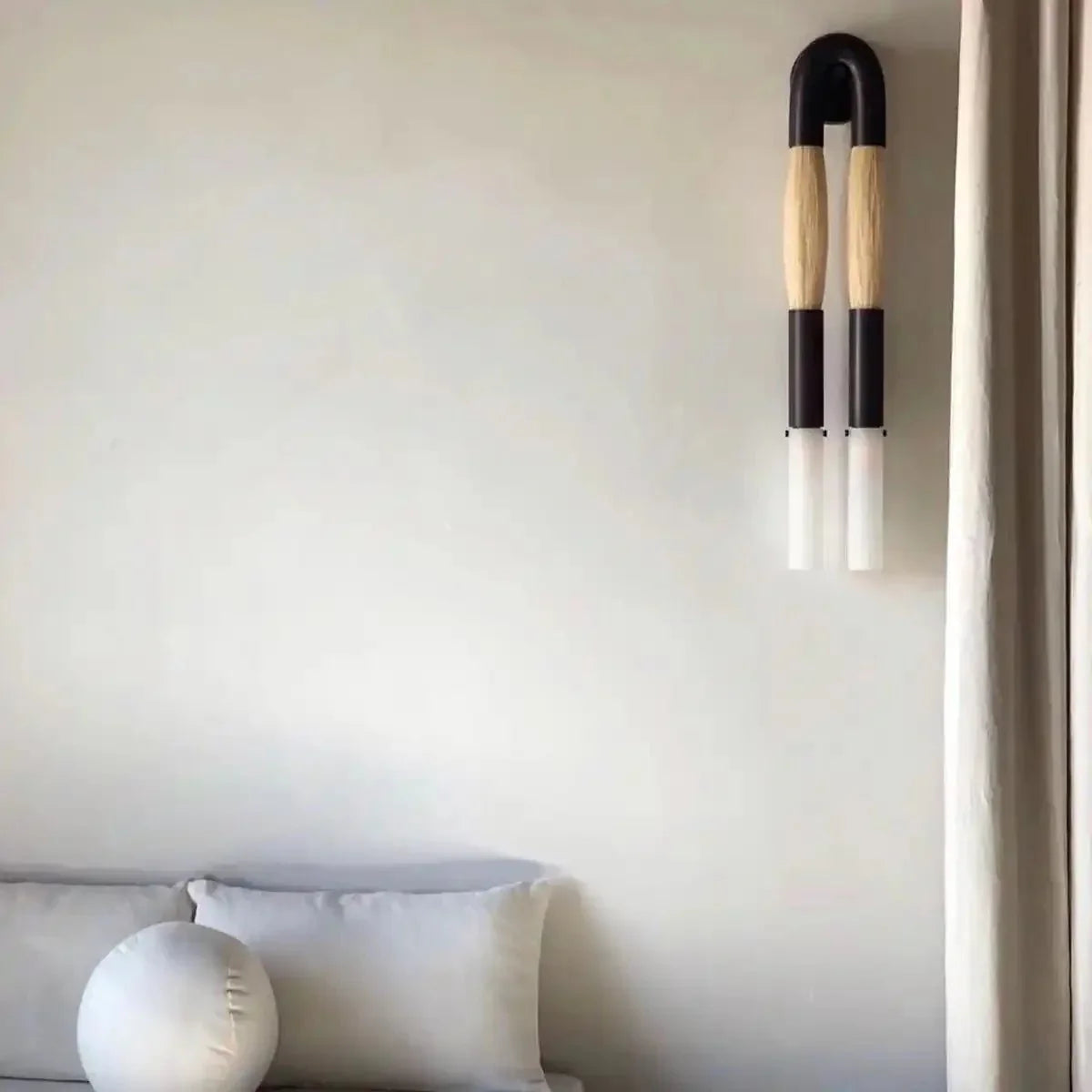 Double Head Antonia Horsehair Sconce-Manorlights