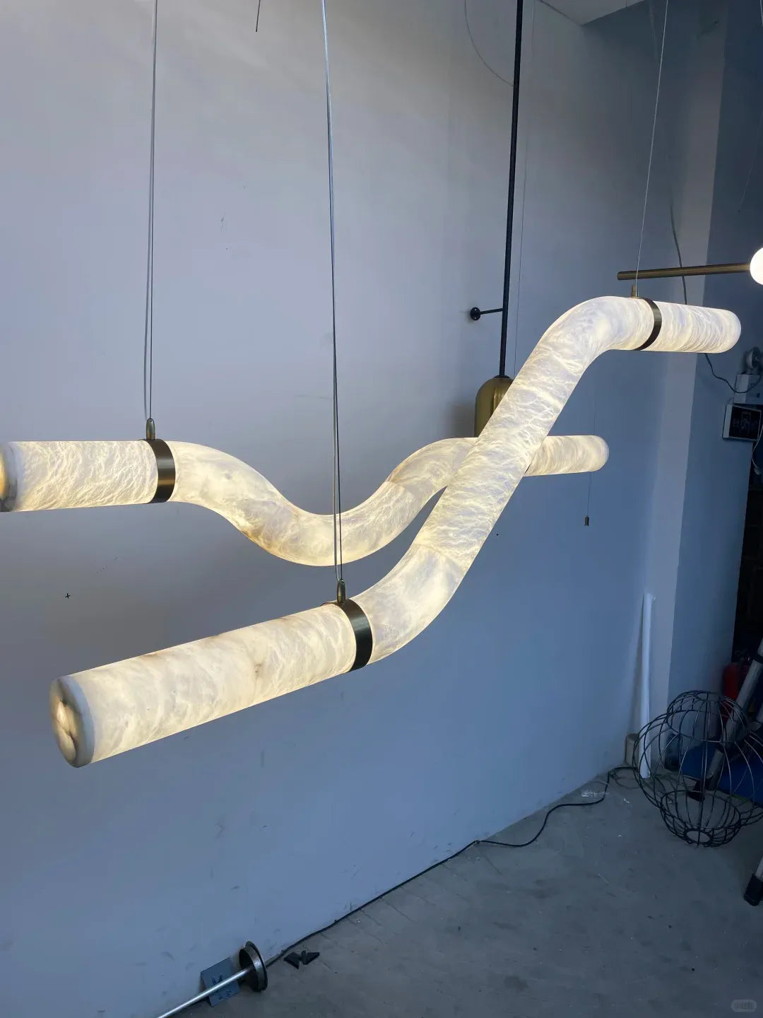 Streamlined Chandelier for Dining Rooms with Alabaster Curves
