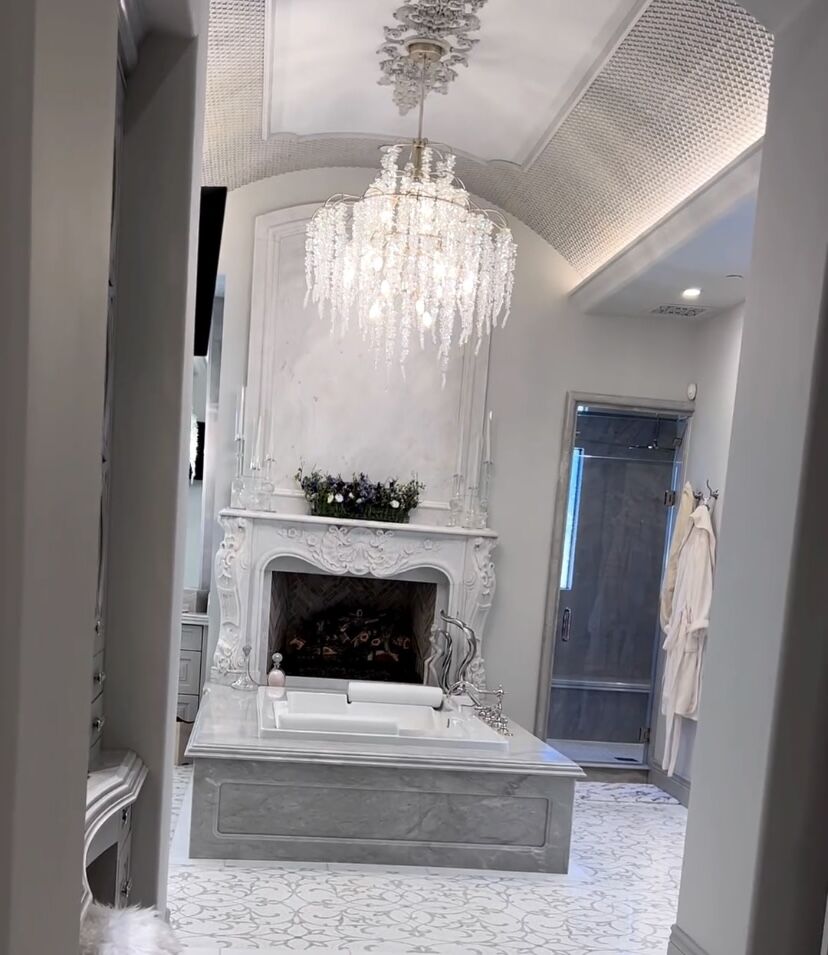 Light Luxury Silver Flower Branch Chandelier with Icicle Details for Bedroom Dining Room and Hallway - 9 Lights/D 23.6"*H 27.8"Warm LightManorlights